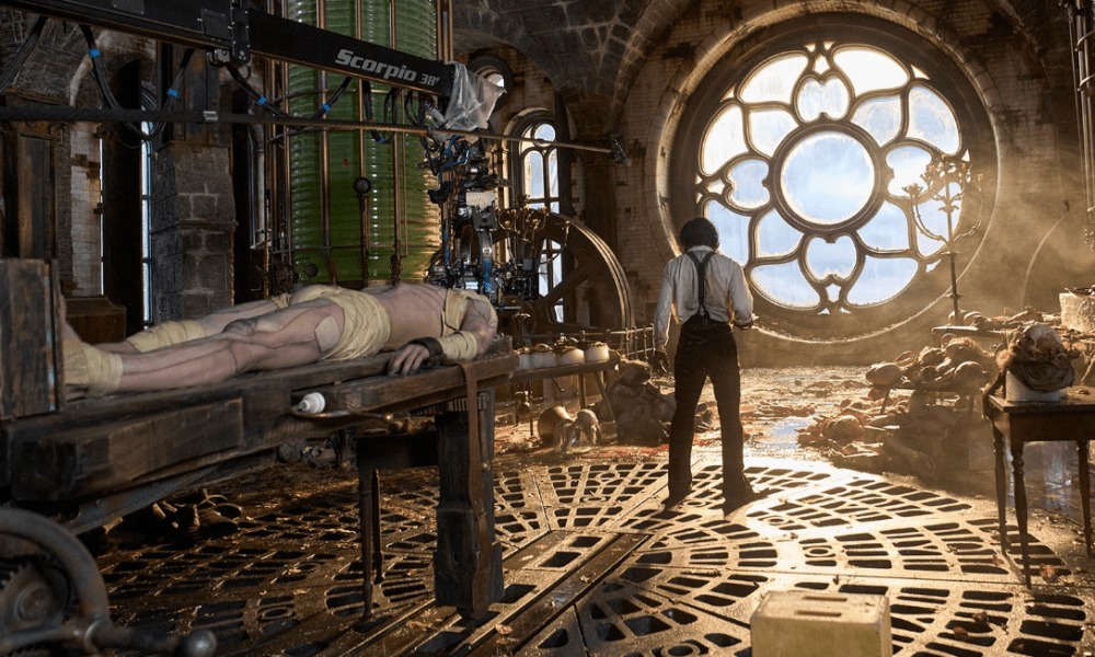 넷플릭스 주주 서한에 언급된 2025년 공개 예정 영화 ⦁ 나이브스 아웃: 웨이크 업 데드맨 ⦁ 일렉트릭 스테이트 ⦁ 해피 길모어 2 ⦁ 임신입니다만?...