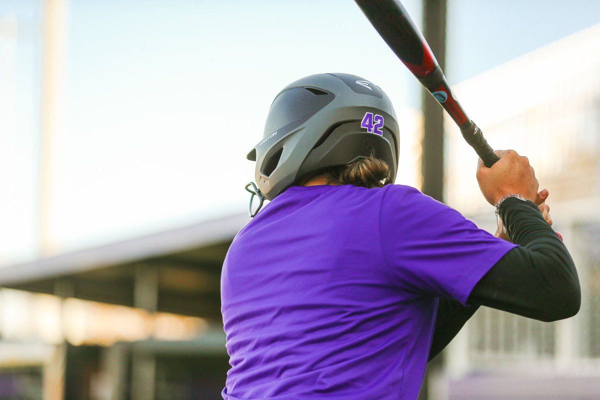 TarletonSB's tweet photo. ✌️weeks☝️day
#TexanSoftball | #BallSoon https://t.co/ZgCrtV0b2S