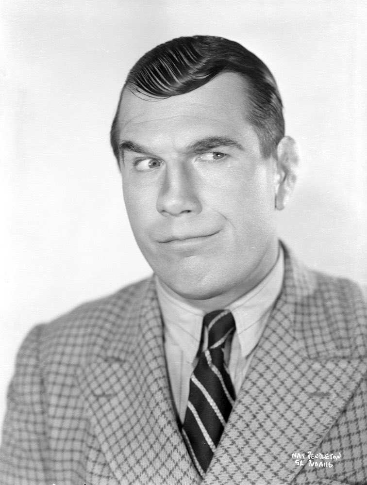 FrankMalfitano's tweet photo. CLASSIC FILM MUSINGS: Hey what do ya mean my friends is a bunch of mugs & palookas?! ๐๐๏ธ}#WarrenHymer #NatPendleton #RagsRagland #MaxieRosenbloom ๐ฅ https://t.co/g9AeeC4WVR