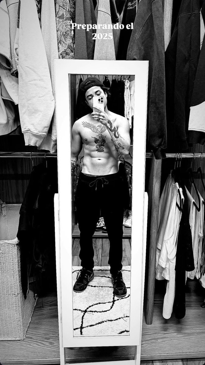 MicheelContrera's tweet photo. Cada día se pone más chulo este hombre. 🫦😮‍💨🤤 @mariobautista_ #ACTIVACIONXMARIOB https://t.co/S4wwspbIku