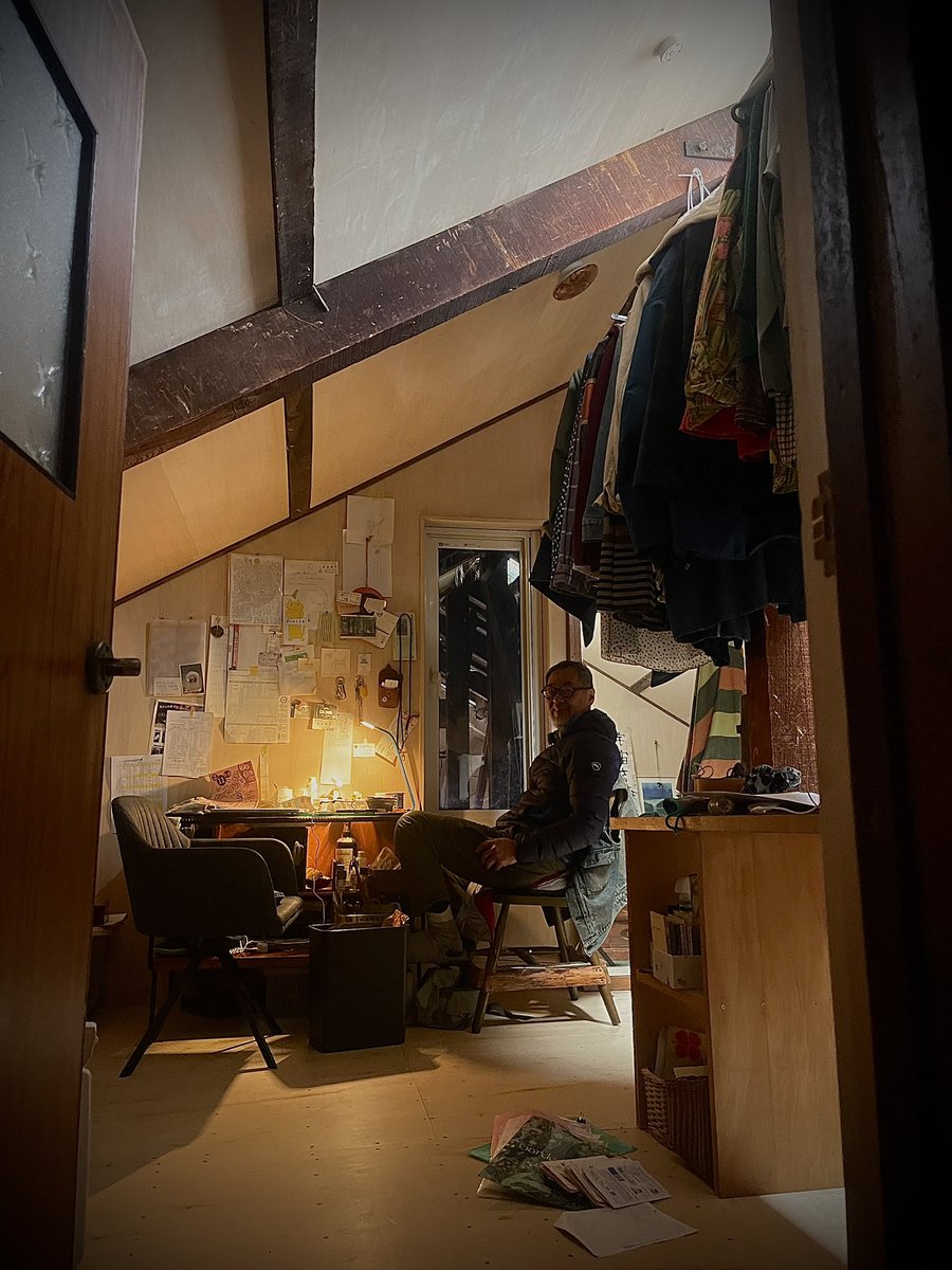 UENOU's tweet photo. とっ散らかった毎日の中の一時の余白。愛の物語なんだよと、あなたは言う。
#THEICEMANS https://t.co/Iy8vAc51y3