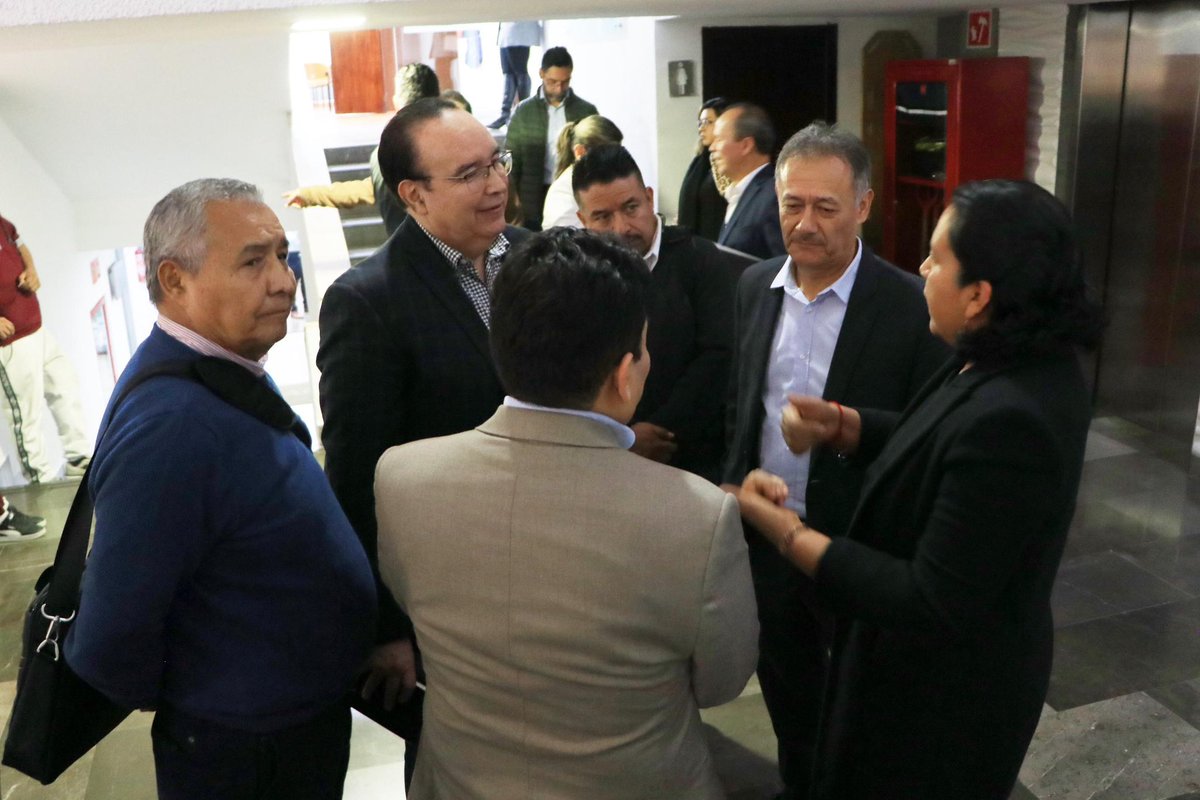 ✅ #PorAmorAPuebla | Con la participación de <a href="/analau_al/">Ana Laura Altamirano</a>, titular de <a href="/SDRGobPue/">Secretaría de Agricultura y Desarrollo Rural</a>, se reunieron secretarios estatales del ámbito agropecuario y desarrollo rural con <a href="/JulioBerdegue/">Julio Berdegué</a>, titular de la <a href="/Agricultura_mex/">Secretaría de Agricultura y Desarrollo Rural</a>, para tratar agenda de trabajo en la materia.
#PensarEnGrande