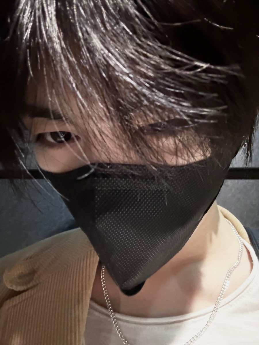 Onedoor, I love you today, and tomorrow, I'll love you even more. Like the sun rising every day, my feelings for you never fade. Through every twist and turn, my love remains constant. You're my constant, my forever.