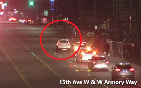 SDOTtraffic's tweet photo. Collision on 15th Ave W at Gilman Dr W blocking the right NB lane. Use caution. https://t.co/hGRduhCjUG
