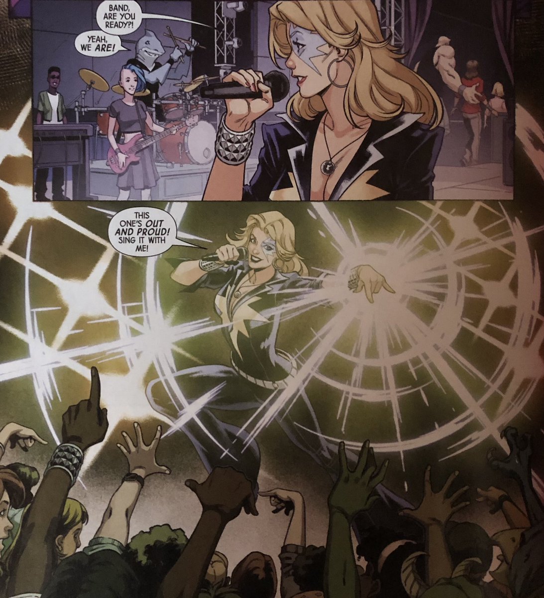 MeanwhileATP's tweet photo. #comics2025 10-11
Dazzler No. 3-4 by #JasonLoo @Eu_o_Loureiro @alanrobinsonr #JavaTartaglia #ArianaMaher
Loved this series and I can’t wait for what was teased for April!
@DoctorStayPuft @artnerrd https://t.co/HPWTKTatR1
