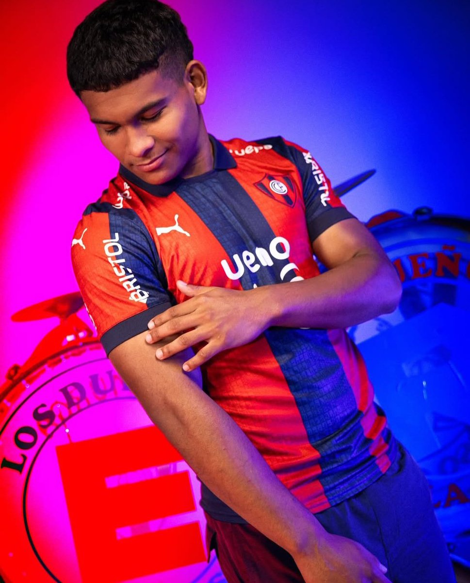 JuanGDENIS's tweet photo. Que les parece la nueva camiseta de Cerro Porteño #Puma 2025 ? https://t.co/FgXFTboM3O