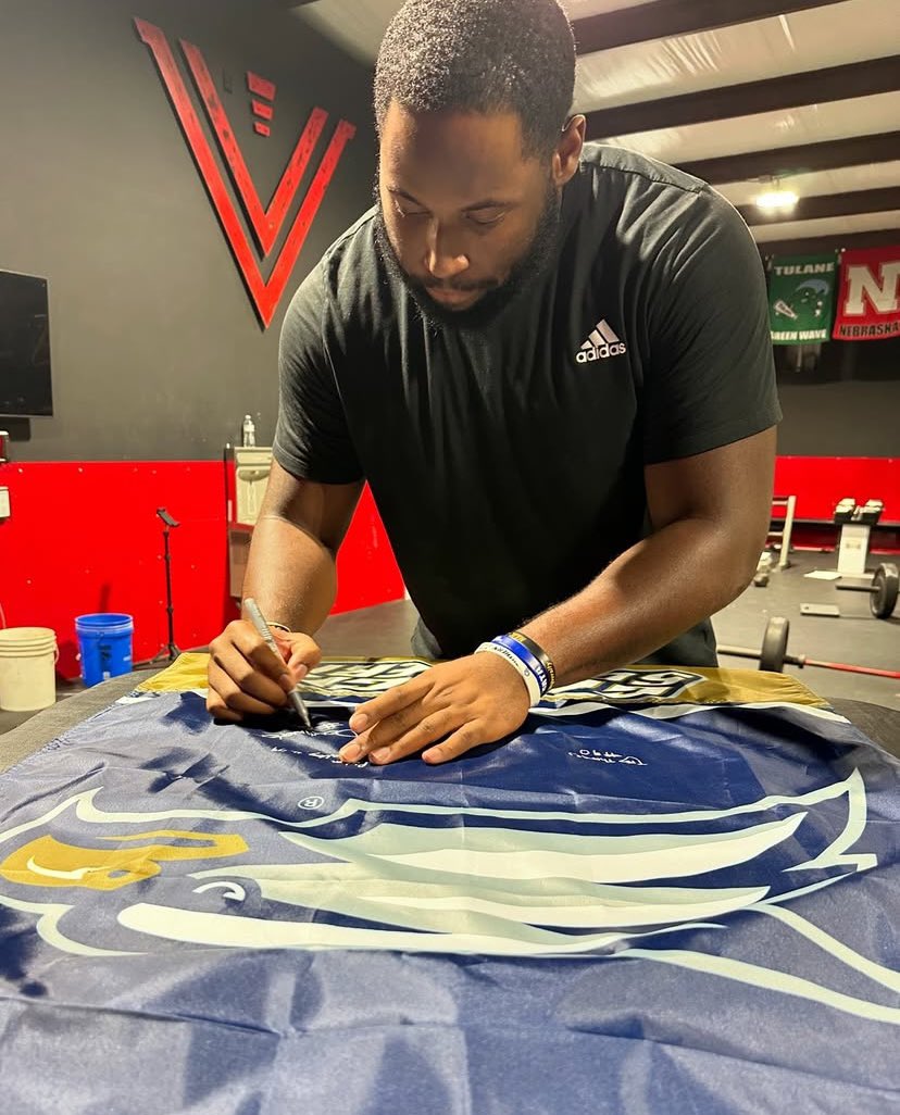 Dom Boyd (@bewise56nick) on Twitter photo It’s a Honor to Sign the Flags <a href="/Velocity_FB/">Velocity Football Academy™</a> . I appreciate all your passion for the game poured in to me. Thanks Coach! <a href="/MealLlc/">Senior meal services, LLC</a> #ASU 🐝
#GSU 🦅 #GATA It’s a Honor to Sign the Flags <a href="/Velocity_FB/">Velocity Football Academy™</a> . I appreciate all your passion for the game poured in to me. Thanks Coach! <a href="/MealLlc/">Senior meal services, LLC</a> #ASU 🐝
#GSU 🦅 #GATA