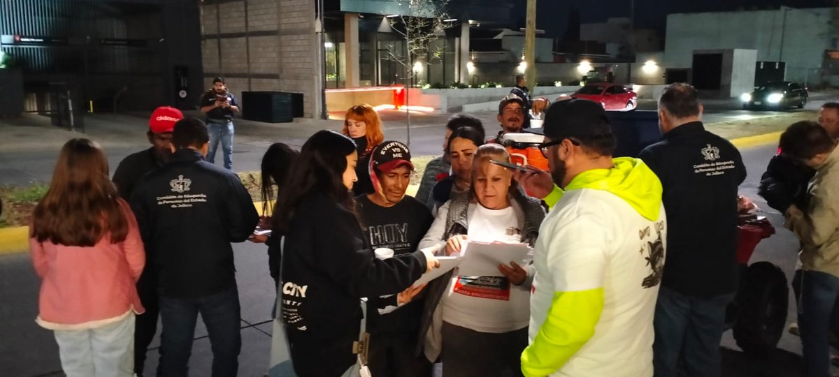 LuzEsperanz_ofi's tweet photo. EL DIA DE HOY, MIÉRCOLES 22 DE ENERO 2025, LLEVAMOS A CABO UNA ACCIÓN MÁS DE NUESTRO COLECTIVO CON EL FIN DE ENCONTRAR A NUESTROS FAMILIARES AUSENTES. 
NO NOS DAMOS POR VENCIDOS. SEGUIMOS EN ESTA LUCHA #HastaEncontrarlos 
ESTAMOS REALIZANDO BÚSQUEDA EN VIDA NOCTURNA 🙏🏻 https://t.co/XwCEQcCi1r
