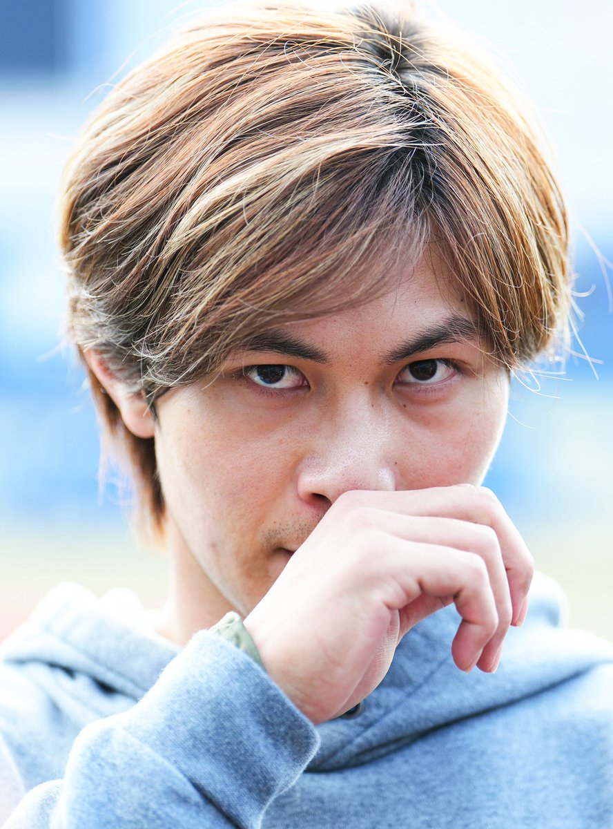 Sponichi_Photo's tweet photo. 〈ロッテ自主トレ〉ZOZOマリンでの練習を公開した藤原恭大選手（撮影・長久保　豊） https://t.co/fCZu8lHvX3