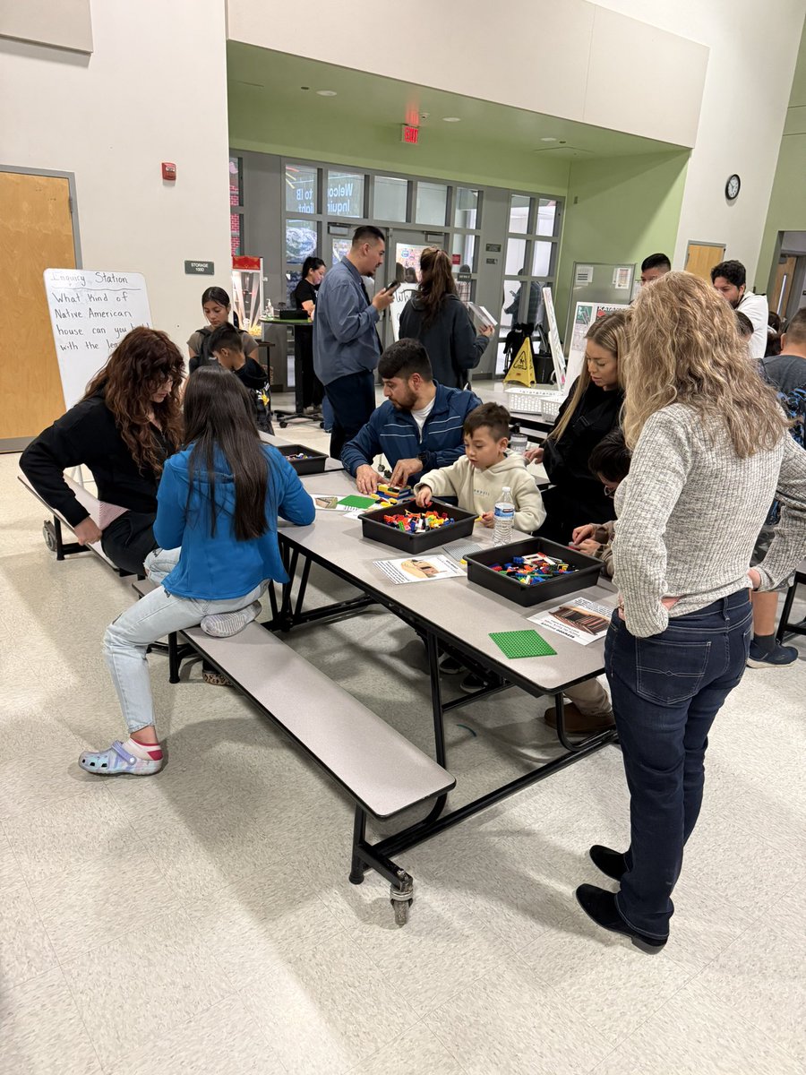 IBinBSD's tweet image. IB Inquiry night at SCA Lombardi showcasing our IB PYP program and our dancers! #IBPYP #Arts #inquiry IBinBSD #BurtonExperience