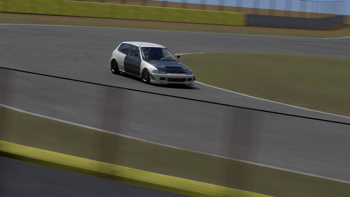 REVIVALRACING's tweet photo. ひとまず走れる状態までに。
やり直しというか…完全新規製作なのでレイアウトが全くの別物に。
グリップは車より腕。といったレイアウトになってます。
ドリフトはハイスピードドリフト区間を新たに製作。

これは神レイアウトのような気がします🔥 https://t.co/9uSLJJBi3s