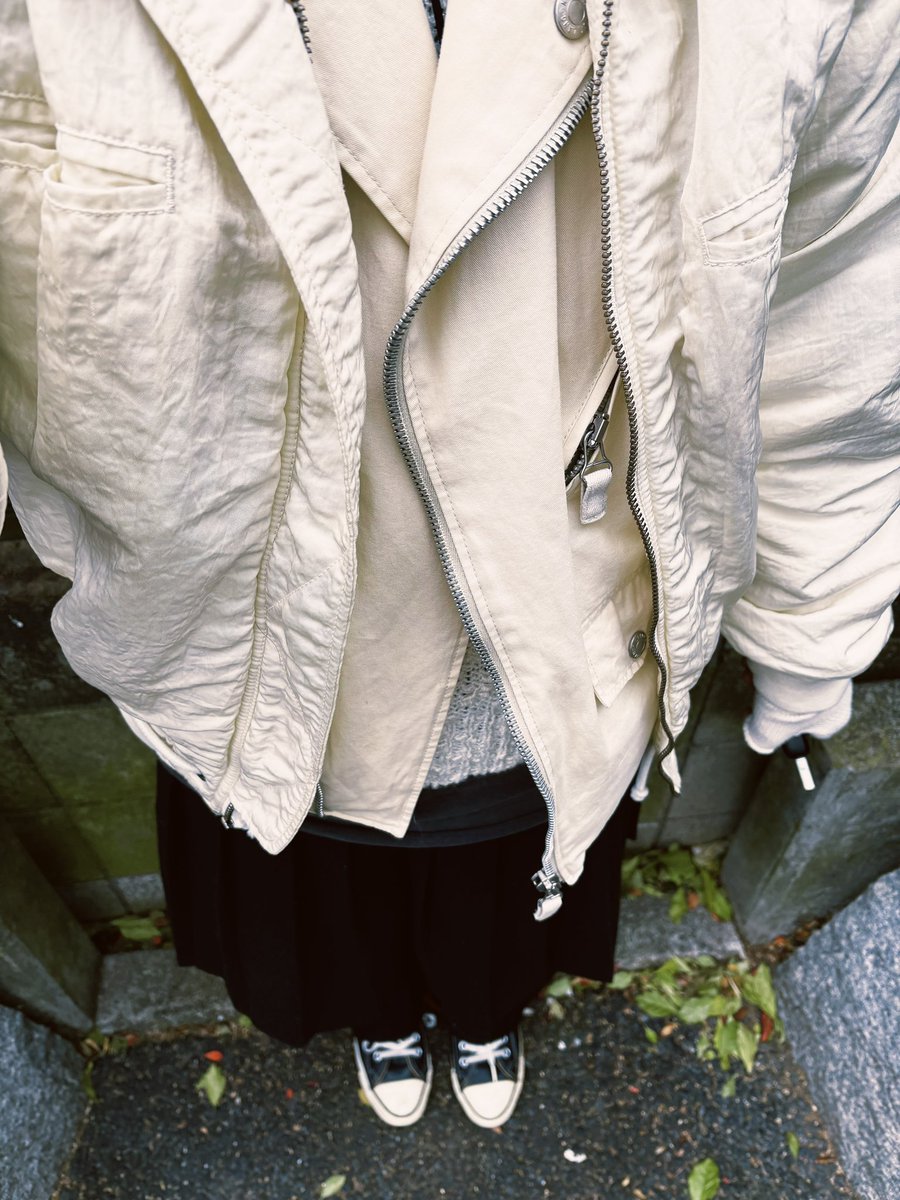 ko6aru's tweet photo. helmut lang vest https://t.co/SN9itQtNef