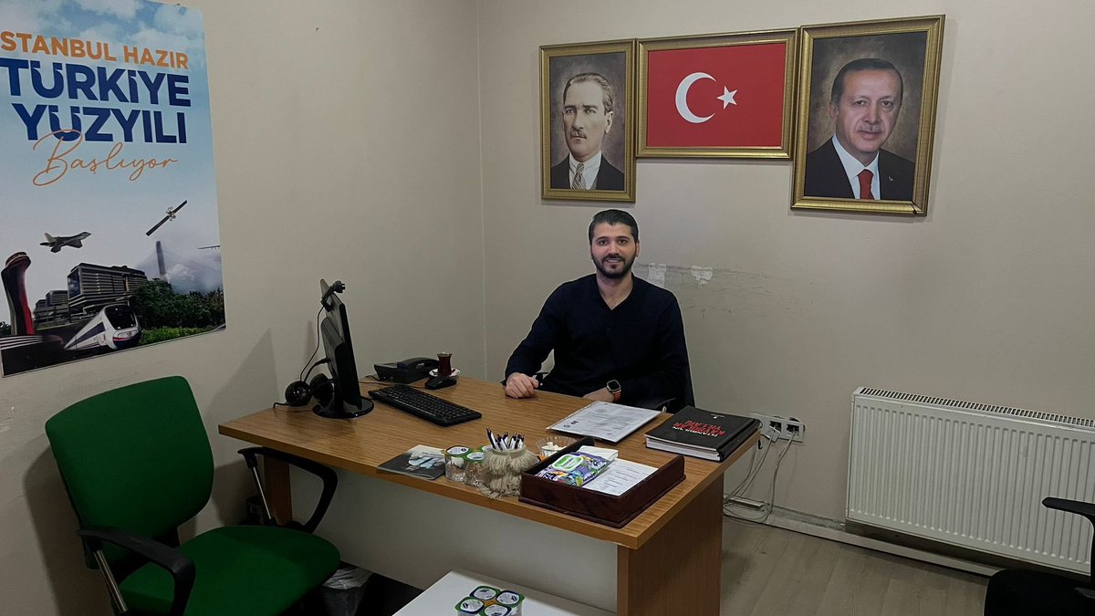 Zeytinburnu İçin Nöbetteyiz🇹🇷

Bugün AK Parti Zeytinburnu İlçe Nöbetçimiz
İlçe Yönetim Kurulu Üyemiz
Emrullah Yılmaz (<a href="/ylmzemrullah34/">Emrullah YILMAZ</a> )

⏰10.00-17.00 arası
Soru, görüş ve önerileriniz için bizleri arayabilir veya ziyaret edebilirsiniz.

📞 0(212) 416 30 86