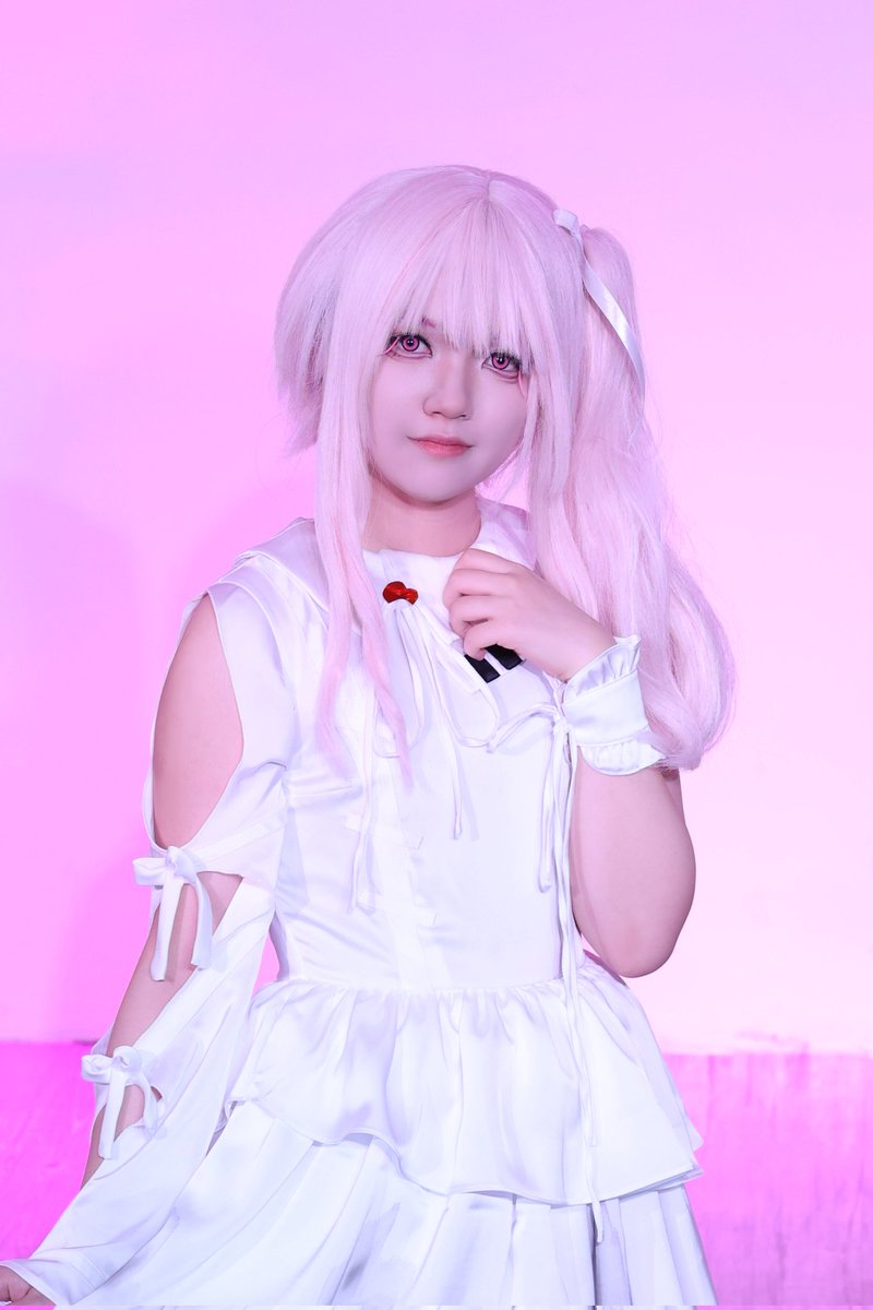 nocturneforyou_'s tweet photo. 🎭
 　
『  足りないものを分かち合って
　 　補い合って生きていると　 』

このふざけた演劇を終わらせるまであと4日

••┈┈┈┈┈┈┈┈••
　
🎀@Scvelvet

📷@ mac_miller_photography
 　
 ••┈┈┈┈┈┈┈┈•• 
　
#プロセカ #暁山瑞希 #コスプレ 
#akiyamamizuki #cosplay #世界計劃 https://t.co/UPYpp2GATf