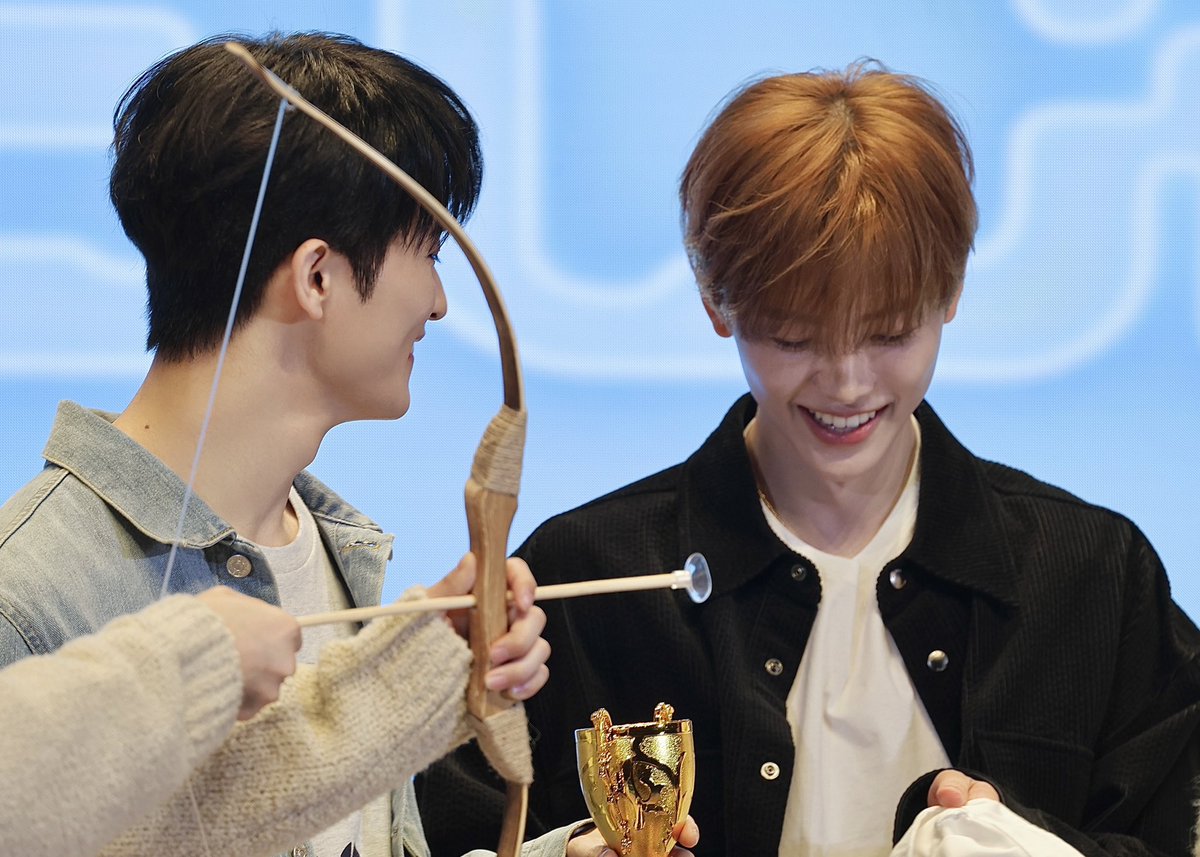 14prils's tweet image. รูปแบบ 4k ความหวาน 16k สุดๆ ช่วยน้องดูแลเสื้อผ้าไม่พอ ยังจะยิงคิวปิดให้น้องตกหลุมรักอีก ยัยน้องก็มองพี่ม้าคตาใสเลย

NAJM1N813