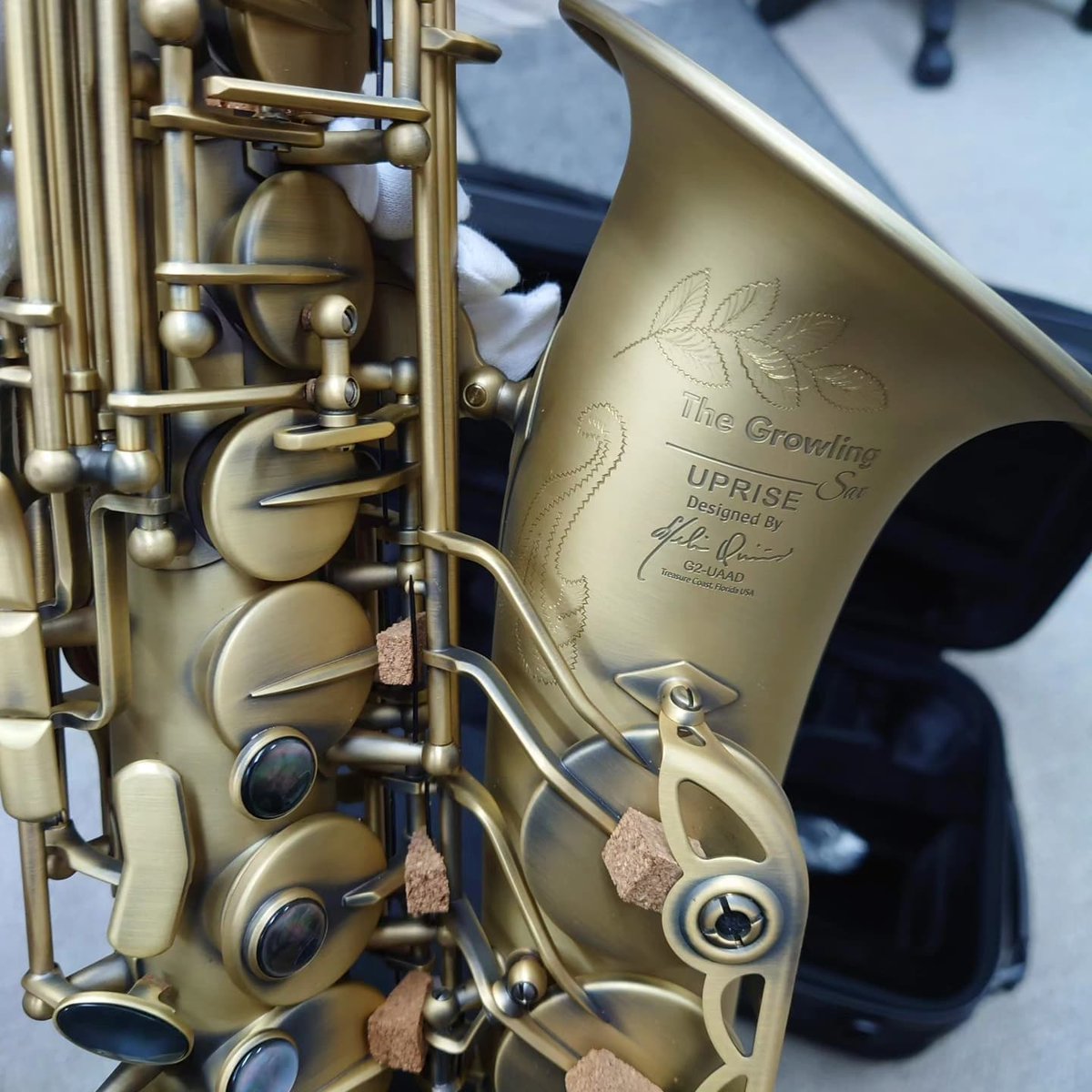 mackey_otoya's tweet photo. VICTORY MUSICAL INSTRUMENTSのアルトサックス🎷
サテン・アンティーク・ダーク仕様❗️
#soundhouse #サウンドハウス #VICTORYMUSICALINSTRUMENTS #saxophone #サックス
https://t.co/OavKTgwDCH https://t.co/MGTNrefMBb