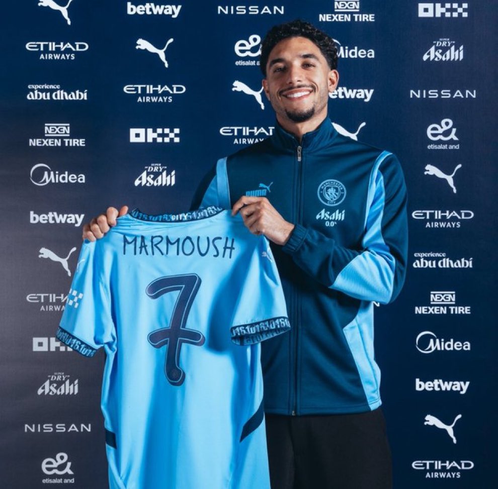 Priceless_MCI's tweet photo. No Manchester city fan will scroll past this picture of marmoush without liking it 🩵 https://t.co/ElkSVqvFTc