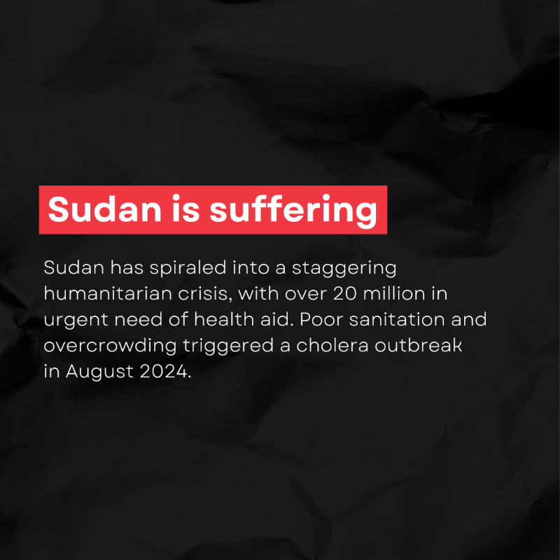WHO's tweet photo. The ongoing #cholera outbreak in #Sudan is triggered by 

⚠️ Lack of access to sanitation &amp; water, 
⚠️ Overcrowding in sites for displaced people, 
⚠️ Escalating conflict. 

Over 51 200 people have fallen ill &amp; 1 300+ have died. 

WHO is supporting those affected.