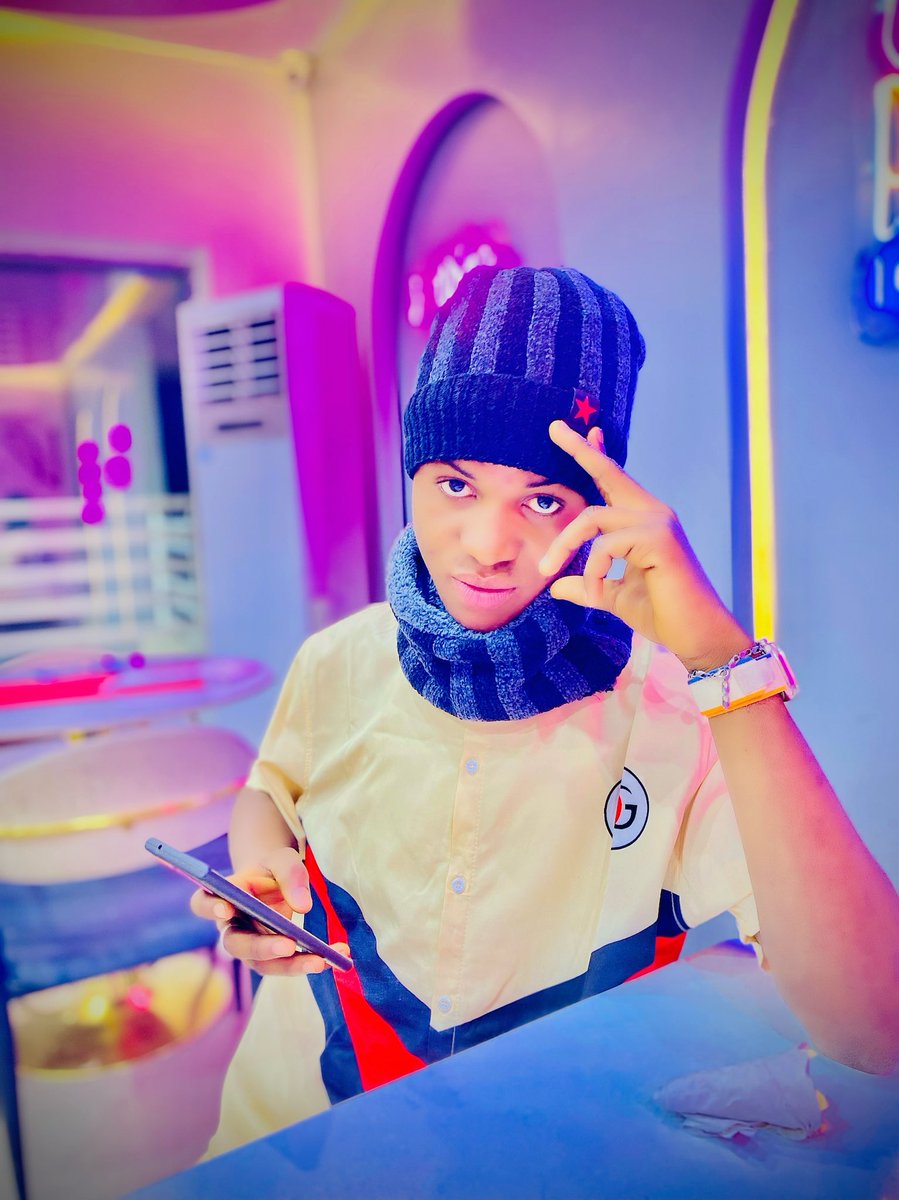 realmuhdgee's tweet photo. A bad boy with are good heart 🙅‍♂️💙 https://t.co/pkRYDfUFkP