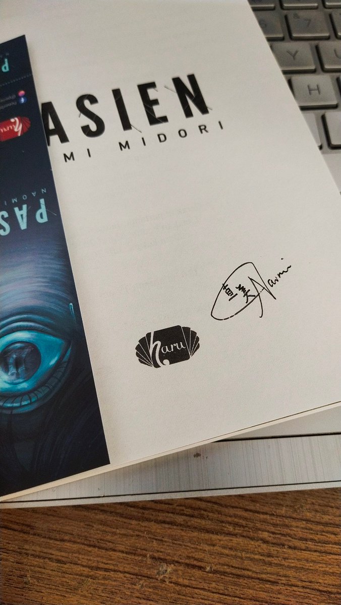 GIVEAWAY BUKU PASIEN BERTANDA TANGAN UNTUK 2 ORANG PEMENANG

Syaratnya cukup repost postingan ini aja😋.

Semoga beruntung ya, teman-teman!