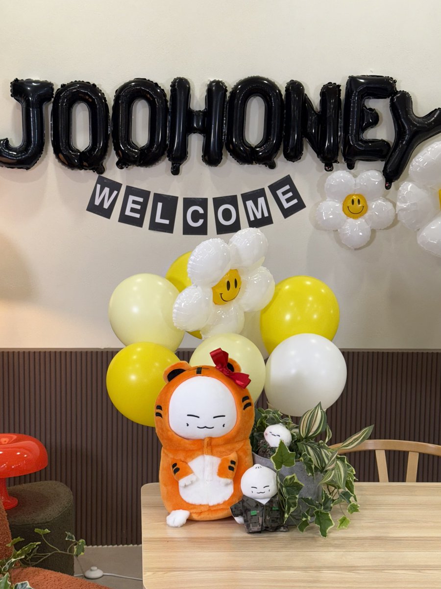 📢
250123 #몬스타엑스 #주헌
MONSTA X YouTube LIVE 
: WELCOME BACK JOOHONEY LIVE 💛

잠시 후, 6시 30분!
'#YouTube' 몬스타엑스 채널에서 함께해요!

#JOOHONEY
#MONSTAX #MONSTA_X

▶ youtube.com/live/ITPxzF2s7…