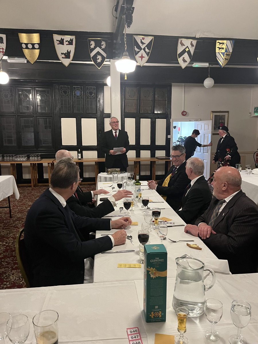 Exon Mark Lodge 1075 tweet media