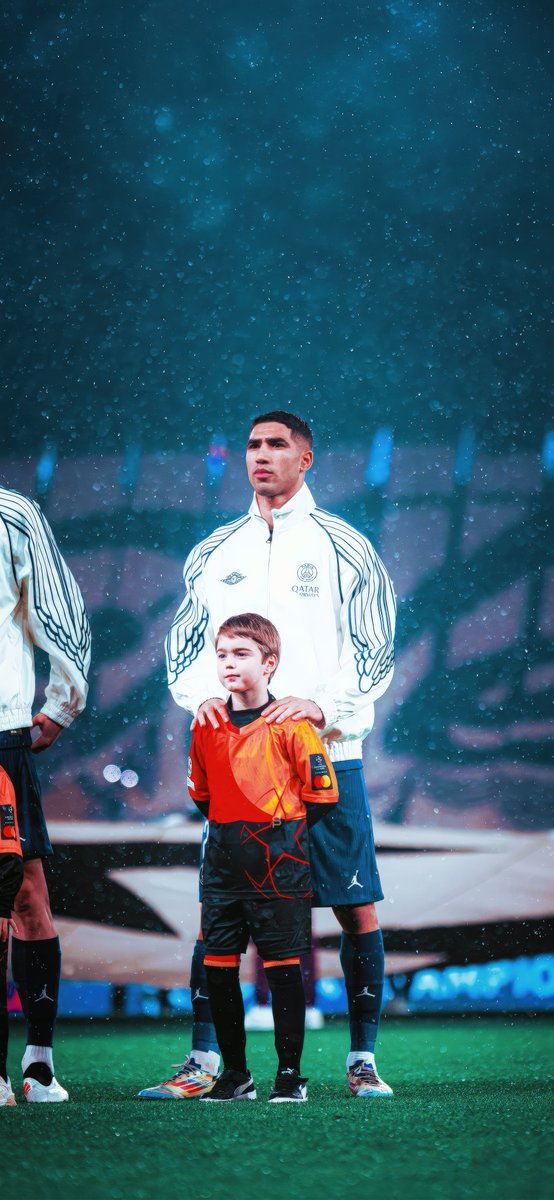 4k | AH2 🔴🔵
• #AchrafHakimi | #PSGMCI
• #Wallpapers4k