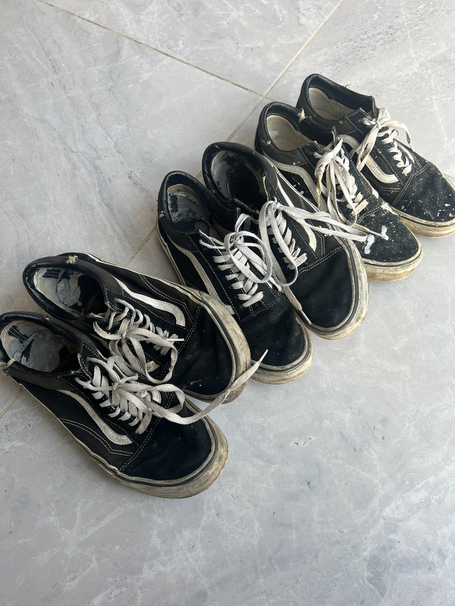gabegape's tweet photo. Anyone want to take these trashed vans old skool of my hands? Drop a DM! https://t.co/WDg1wKc3zQ