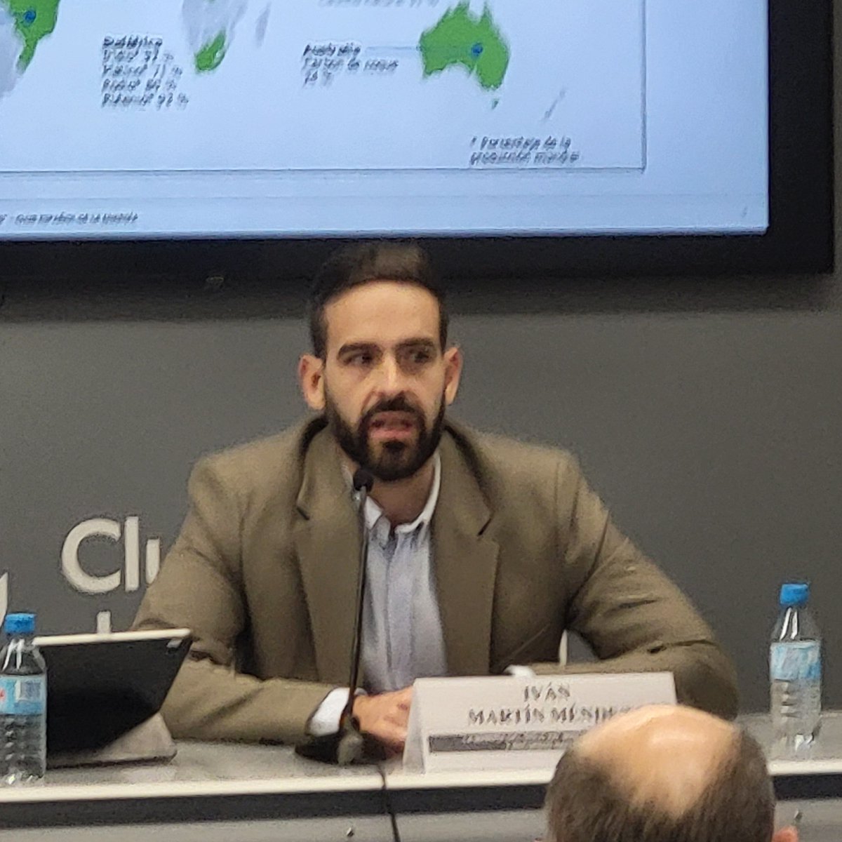 Enerclub's tweet photo. #JornadasEnerclub #MineriaXXI
Los recursos minerales en España para la transición energética
Iván Martín, geólogo Especialista en geoquímica y recursos minerales @IGME1849 https://t.co/efXThEw8l8
