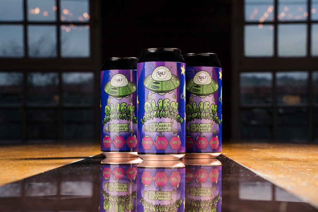 SALT (@saltbeerfactory) on Twitter photo 🛸👽NICE BEER, WE’LL TAKE IT 👽🛸
Introducing Alien Loomination 5% DDH Pale, a stellar collab with crewmates <a href="/TurningPointbco/">Turning Point Brew Co</a>. An invasion of citrusy flavours and subtle spices from Mystic hops discovered by <a href="/CharlesFaram/">Charles Faram</a>’s hop development connoisseurs.
Landing next week 🖖 🛸👽NICE BEER, WE’LL TAKE IT 👽🛸
Introducing Alien Loomination 5% DDH Pale, a stellar collab with crewmates <a href="/TurningPointbco/">Turning Point Brew Co</a>. An invasion of citrusy flavours and subtle spices from Mystic hops discovered by <a href="/CharlesFaram/">Charles Faram</a>’s hop development connoisseurs.
Landing next week 🖖