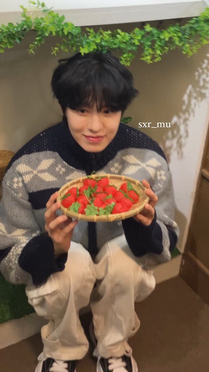 sxr_mu's tweet image. 250123
🦔🎂🎉

#AYDEN #에이든
