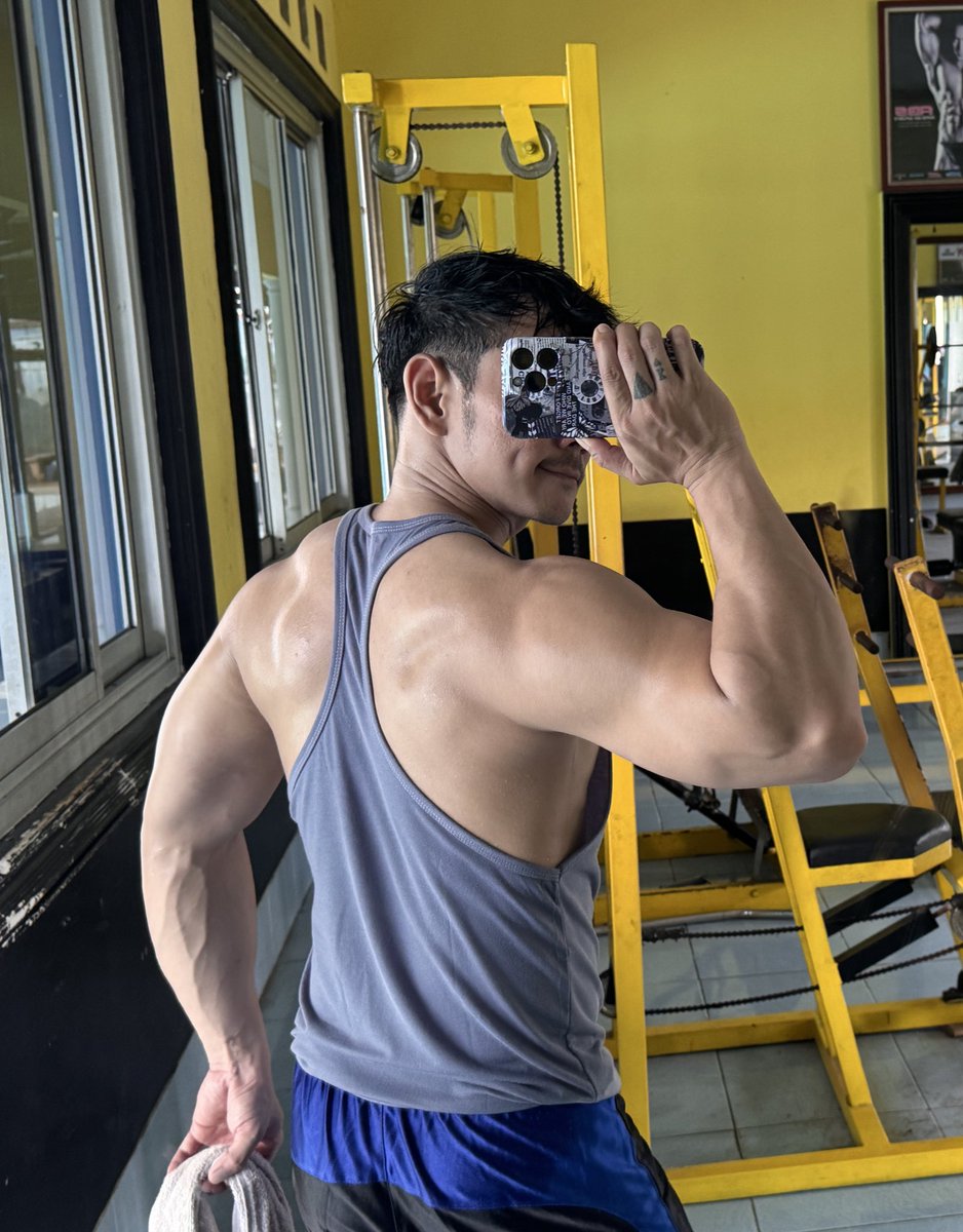 iiquy's tweet photo. #backday https://t.co/d1S8a0786S
