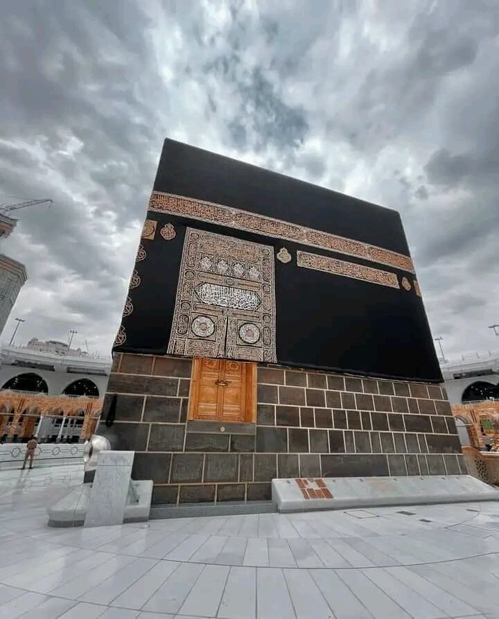 اَلسَلامُ عَلَيْكُم وَرَحْمَةُ اَللهِ وَبَرَكاتُهُ❤️
صبح بخیر☕