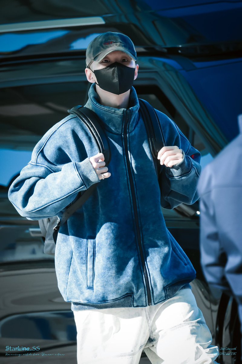 StarLine_SS's tweet photo. 250123 ICN 출국
#호시 #HOSHI #순영 #ホシ
#세븐틴 #SEVENTEEN https://t.co/SObQwy4V7F