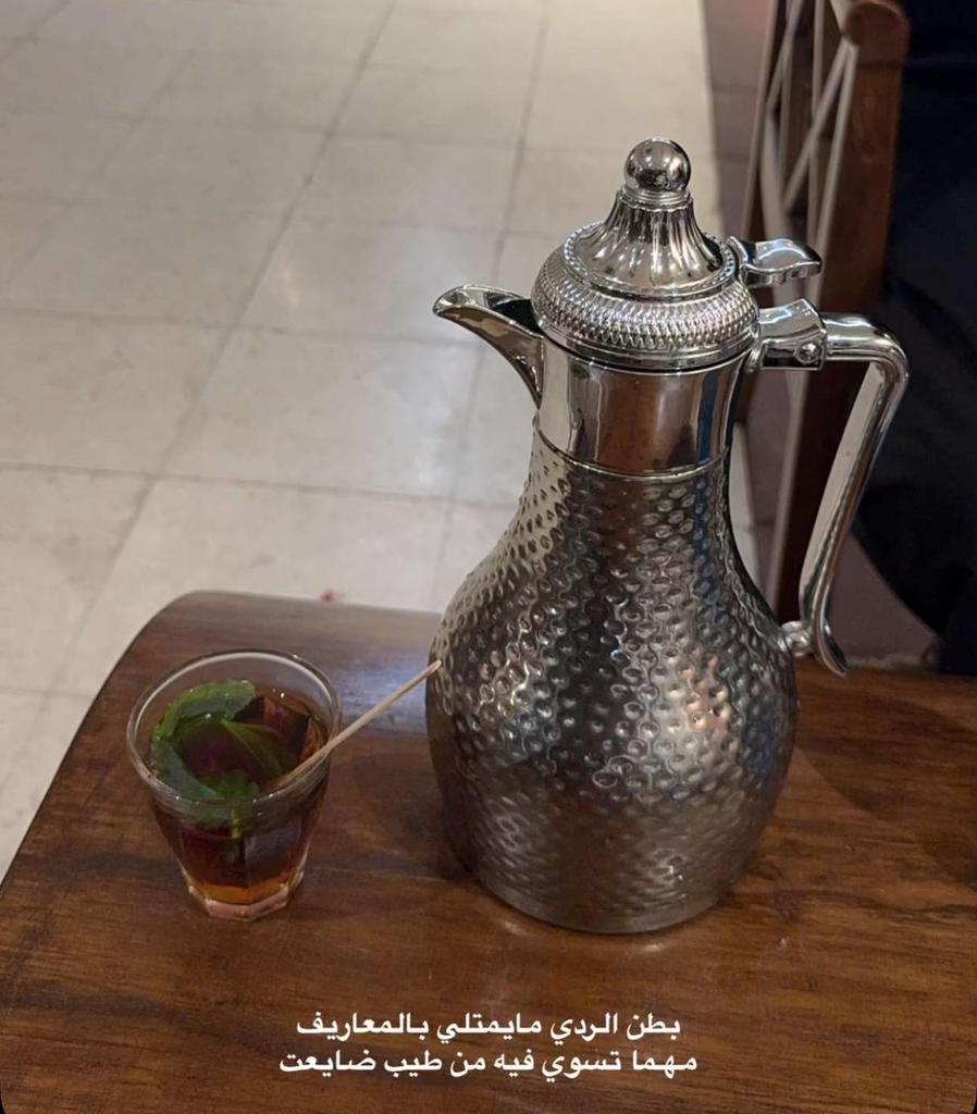 " مقابلة إنسان حقيقي
هي أبلغ درجات الدهشة،
وسط هذا الحفل التنكري الضخم ."
صباح الخير 🌹💚