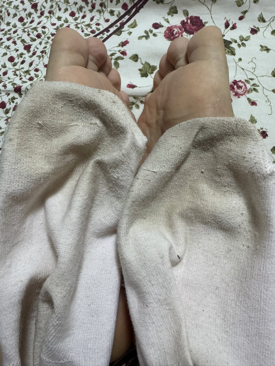 黄推福利内容 - 云朵小羊的原味屋的精彩图片 福利姬云朵小羊的原味屋分享的黄推图片2 - 网红私拍内容