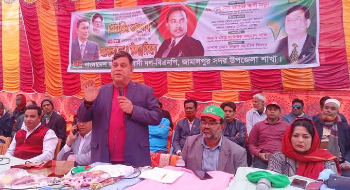 জামালপুরের রণরামপুরে বিএনপির শীতবস্ত্র বিতরণ