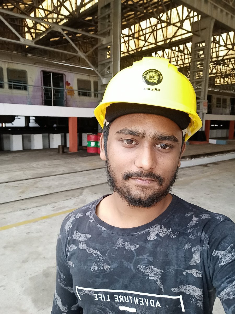 GayanSougata's tweet photo. #RailwayLevel1_1Lakh_PostDo
Increase Vacancy.....!!!! As soon as possible !! ❣️🙏
#Railway_minister, 
#NarendraModi https://t.co/6UZ7mEmD2c
