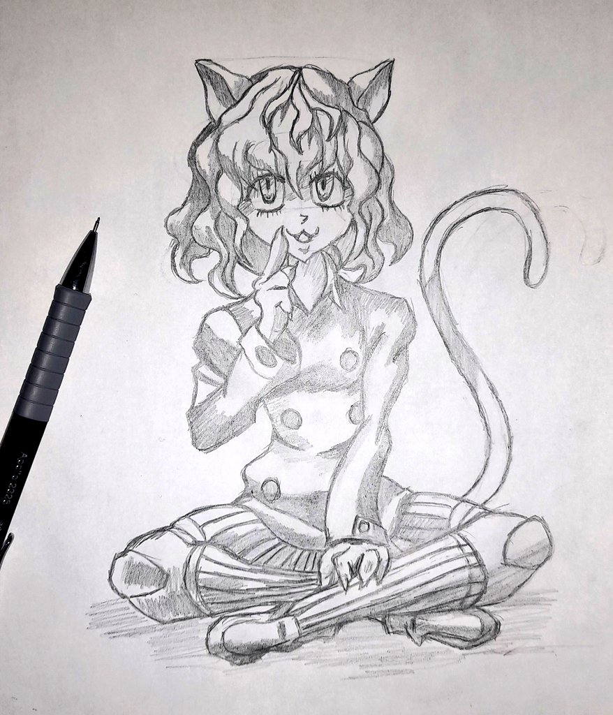 I love drawing in my free time as well, so here's a few sketches!

(Also looking for art moots)

#artmoots #artshare #traditionalart #drawing #AnimeArt