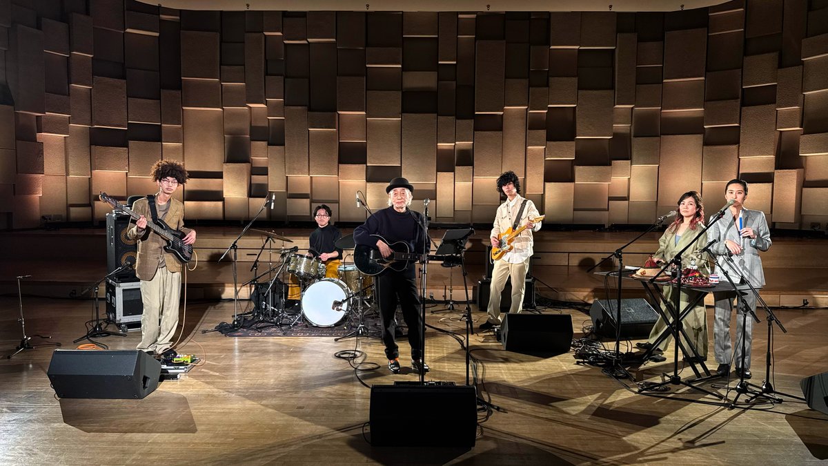 TOWER_NMNL's tweet photo. あの伝説の番組が新!イエローマジックショー1/30(木)22:00放送!!  (一応、こちらの伝説の画像も貼っておきます…) https://t.co/lsWtOzrcMV