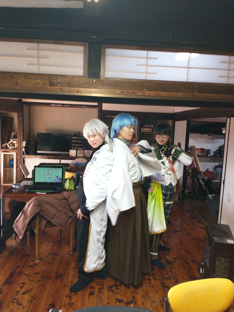 コスプレ体験をしました！
初めてのウィッグにみんなワクワク♪
いつもと違う自分に変身して非日常気分を満喫しました(*^^)v