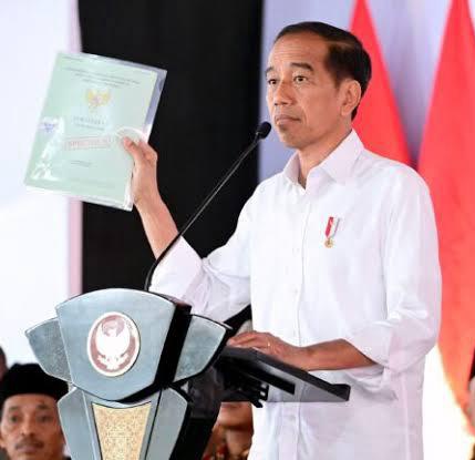 shareurtango's tweet image. Tulisannya                     Orangnya
Ya ndak tau kok tanya saya