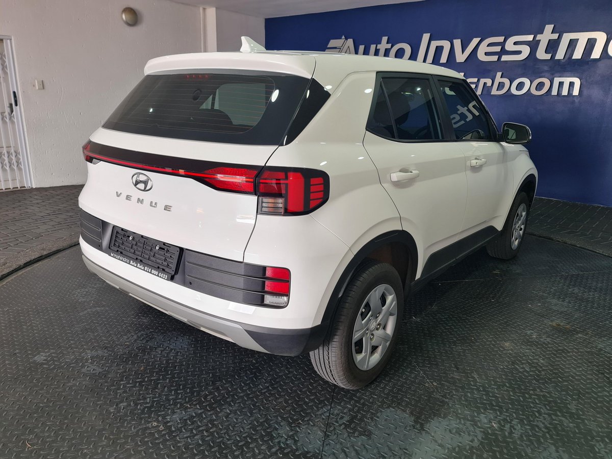 #Uthandonesthembu
2023 Hyundai Venue 1.2 Motion Manual
Miliage:14000
Price:R269995 
Contact:Edward 0733909992
autoiwb.co.za/cars-for-sale
