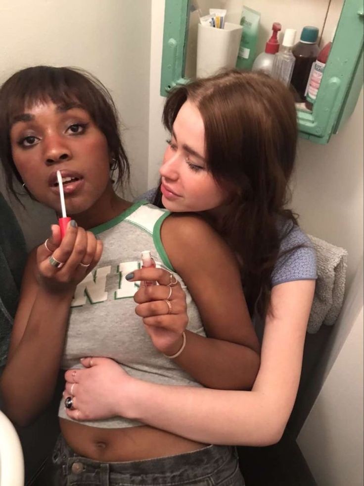 obscure erotica tweet media