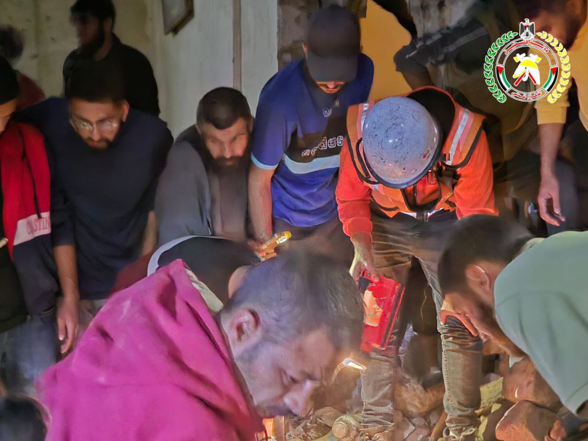 SuppressedNws's tweet image. ⚡️🇵🇸JUST IN: Civil Defense in Gaza:

•Our teams recovered 9 martyrs yesterday from various provinces in the Gaza Strip, bringing the total number of martyrs recovered to 162 since the cessation of the genocide.

•Thousands of martyrs’ bodies remain trapped under the rubble of…