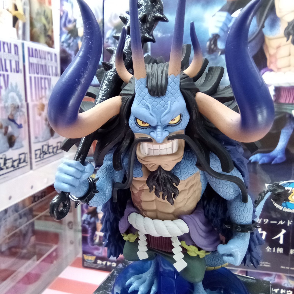 ワンピース メガワールドコレクタブルフィギュア-カイドウ-が投入中