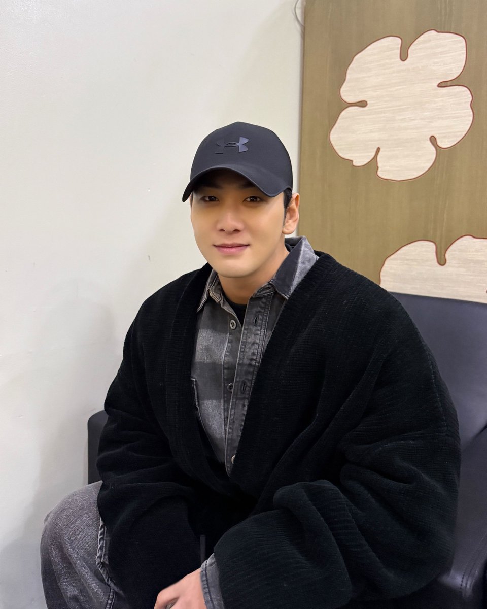 this_is_baekho_'s tweet photo. [#B_hind]
2025.01.23
#이은지의가요광장
  
#백호 #강동호 #BAEKHO #KANGDONGHO https://t.co/o5xdxuVZhT