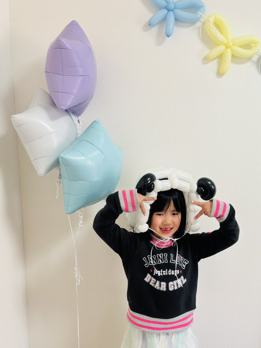 a_iballoon's tweet photo. パンダからユニコーン🦄にリメイク！！
娘の強い希望により…作成
一定の角度から見てギリギリユ、ユニコーン💦？ってなるレベル😂
私より娘がかぶりものハマった🤭
ちょっとうれしい☺️ https://t.co/XaTUSlXpCv