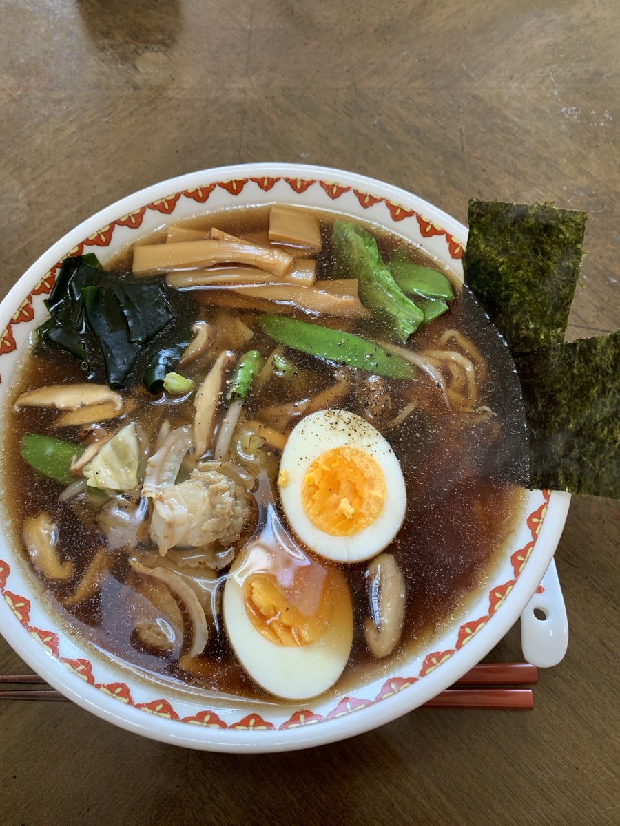 At3hrU's tweet photo. #Lunch ,🍜 #Kinusaya #Shiitake #Hotate #Memma #Wakame #Kantonmen
#ランチ は #広東麺 ♨️ https://t.co/zp6rsg2r8q