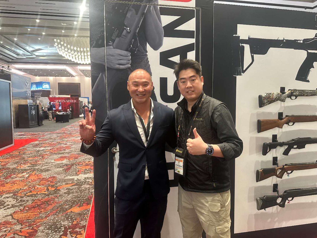 OPSMENTECH's tweet image. A memorable moment with Fred, EARMOR Global Sales Director, and Tu Lam of ronintactics! @ronintactics

It's an honor to connect with such a respected figure at SHOTshow. Looking forward to exploring new opportunities and strengthening our industry connections!
#EARMOR